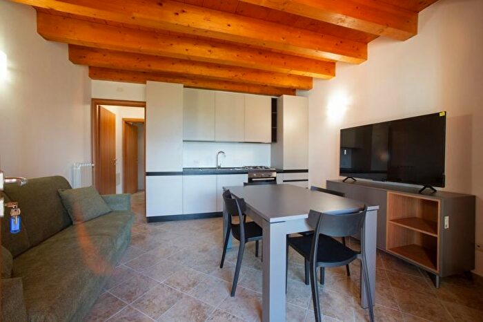 Appartamento bilocale in vendita in Via S Antonio, Ossimo