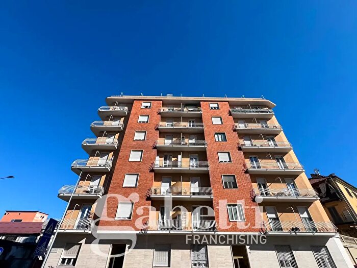 Appartamento trilocale in affitto in Via Verolengo, Torino