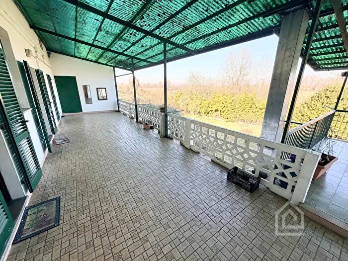 Appartamento quadrilocale in vendita in Via Casale, San Sebastiano Da Po