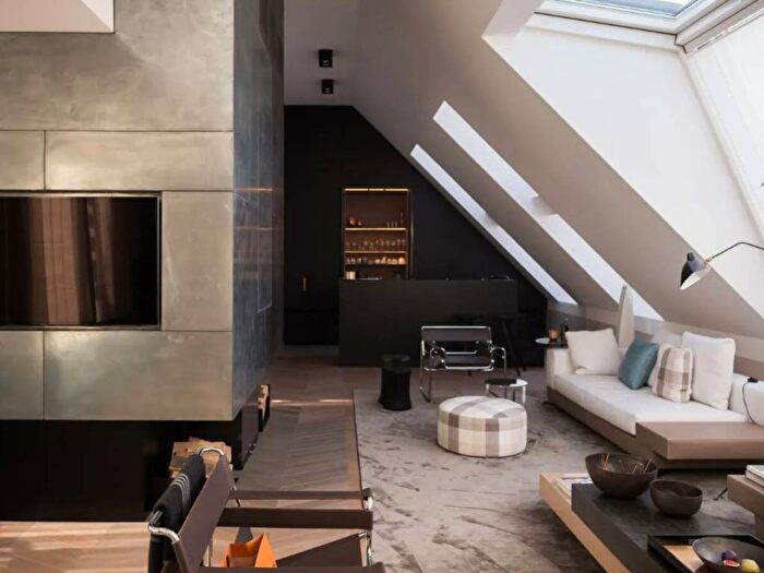 Appartamento con 5 locali in affitto in Via San Marco, Turati, Milano