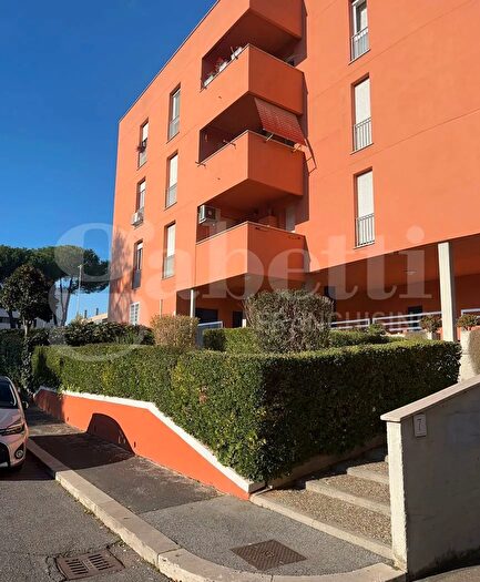 Appartamento trilocale in vendita in Via Gauguin, Roma