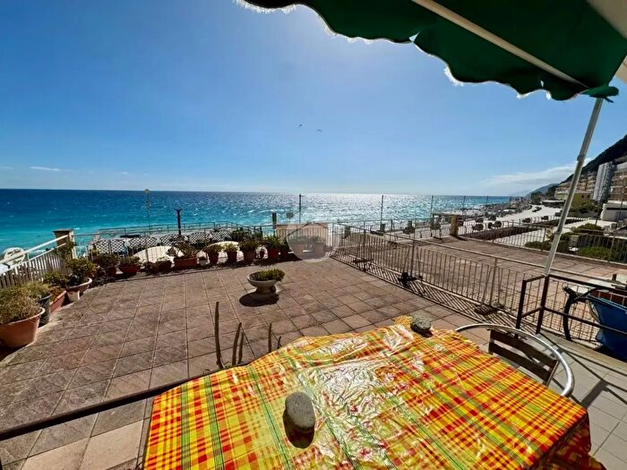 Appartamento bilocale in vendita in Lungomare C Colombo, Deiva Marina