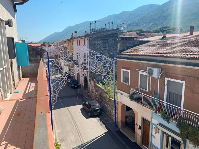 Appartamento quadrilocale in vendita in Via Rivoli, Sessa Aurunca
