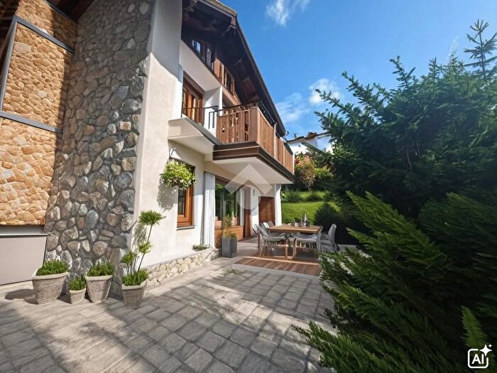 Casa con 5 locali in vendita in Via Talucco Basso, Pinerolo