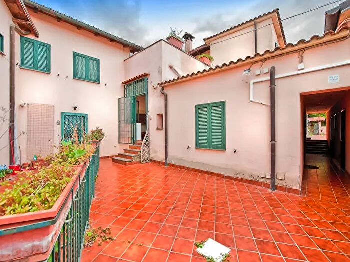 Appartamento con 5 locali in vendita in Via Focicchia, Rocca Di Papa