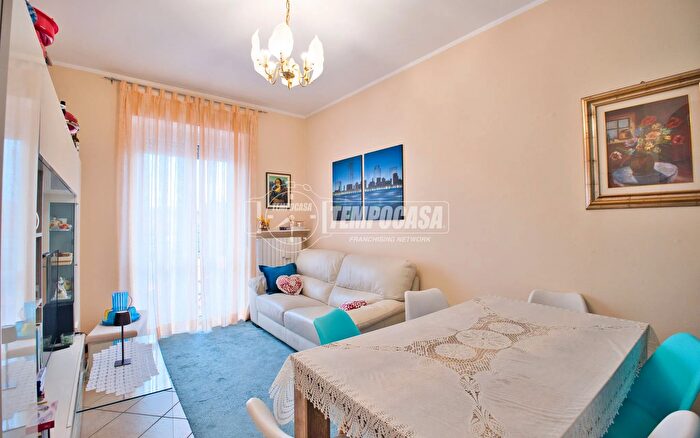 Appartamento trilocale in vendita in Novara