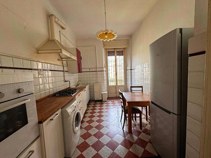 Appartamento trilocale in affitto in Viale Umbria, Porta Romana Medaglie d'Oro, Milano