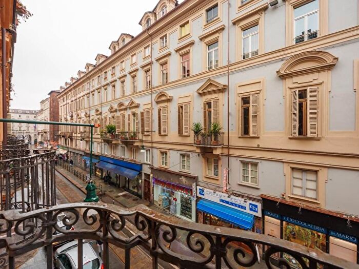 Appartamento bilocale in affitto in Via Milano, Quadrilatero Romano, Torino