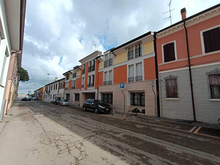 Appartamento bilocale in affitto in Via Trieste, Centro, Argenta