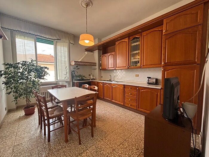 Appartamento quadrilocale in vendita in Via Duccio di Buoninsegna, Firenze