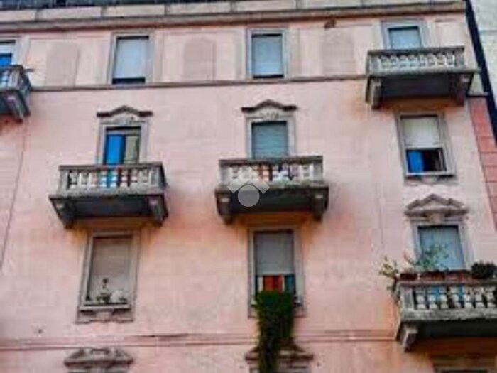 Appartamento monolocale in affitto in Via Vespri Siciliani, Piazza Napoli, Milano