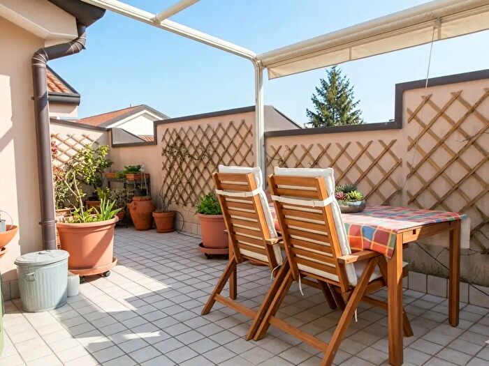 Appartamento trilocale in vendita in Via Piemonte, Olgiate Olona