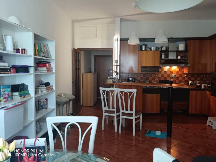 Appartamento quadrilocale in affitto in Via Velino, Torrette, Ancona