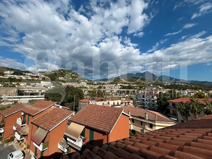 Appartamento trilocale in vendita in Via Poseidone, Diamante
