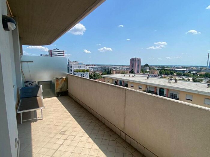 Appartamento monolocale in affitto in Via Aldo Moro, Brescia Due, Brescia