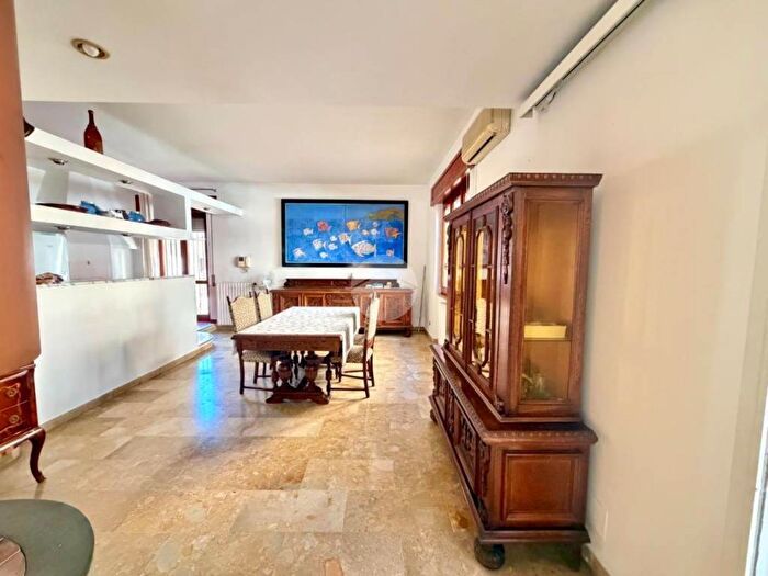 Appartamento quadrilocale in affitto in Via dei Buonvisi, Casetta Mattei Corviale, Roma