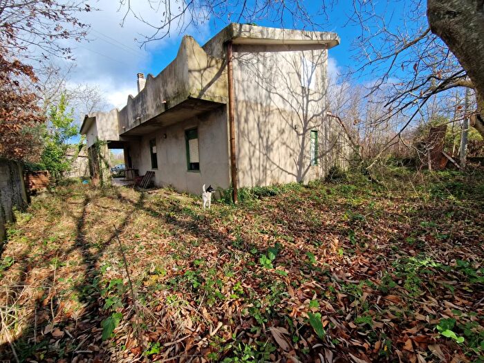 Casa con 5 locali in vendita in Scilla