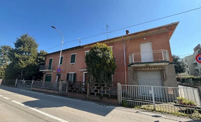 Casa in vendita in Via Nuova Sabbioso Toscanella di Dozza, Dozza