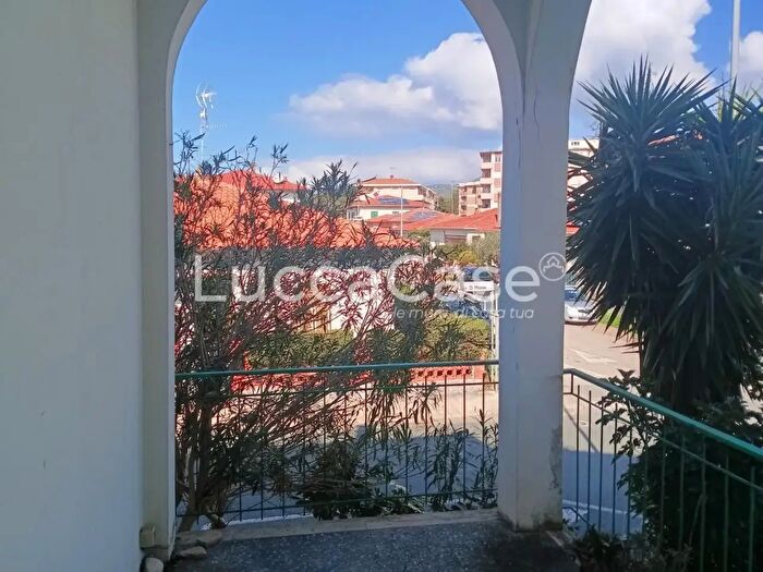 Casa con 6 locali in vendita in Risorgimento, Rosignano Marittimo