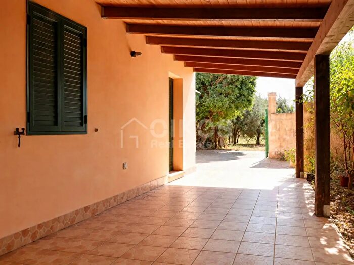 Casa trilocale in vendita in Contrada Cicirata, Avola