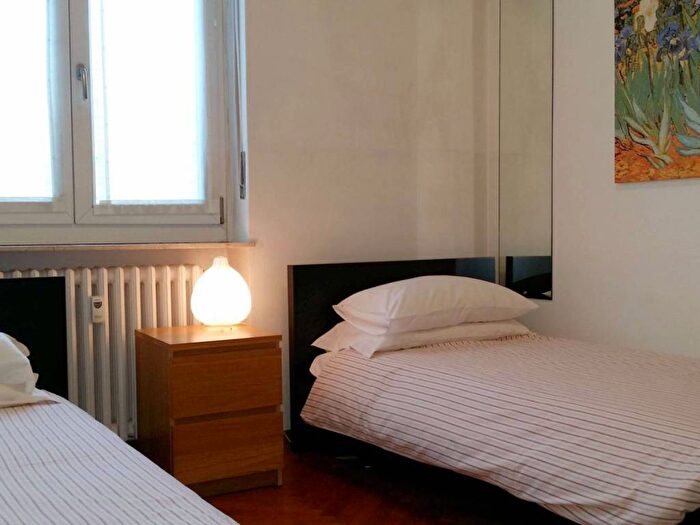 Appartamento bilocale in affitto in Via Pola, Isola, Milano