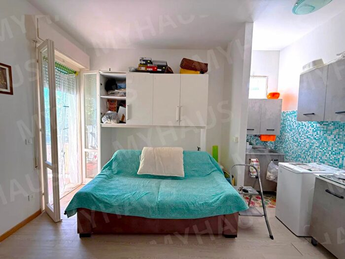 Appartamento monolocale in vendita in Viale Michelangelo Buonarroti, Cesenatico