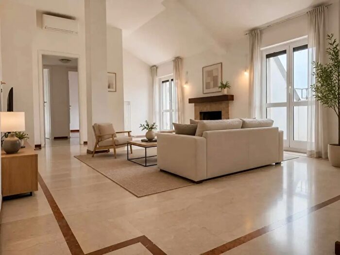 Appartamento monolocale in affitto in Via San Luca, Milano