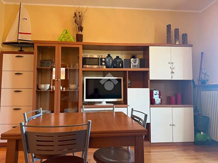 Appartamento bilocale in vendita in Via Roma, Sirmione