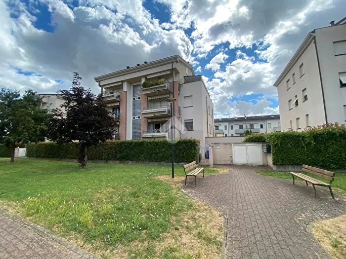 Appartamento bilocale in vendita in Via Don Walter Oliva, Parma