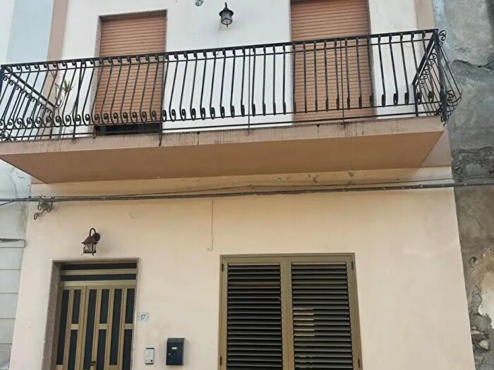 Casa trilocale in vendita in Piazza della Liberazione, San Filippo Del Mela