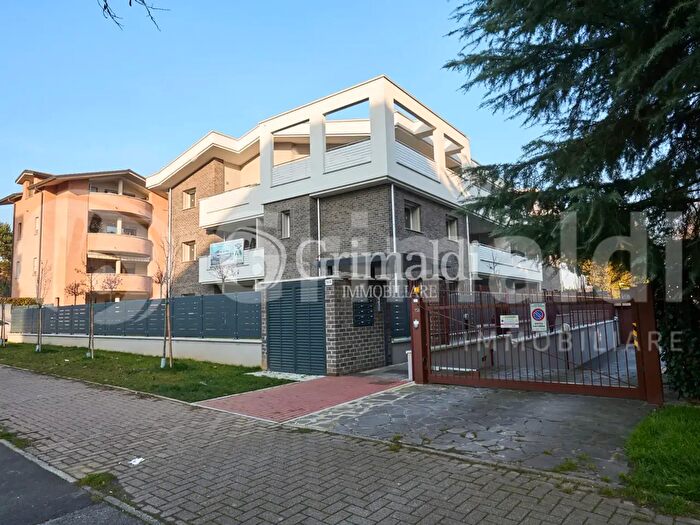 Appartamento quadrilocale in vendita in Cilea, Cinisello Balsamo