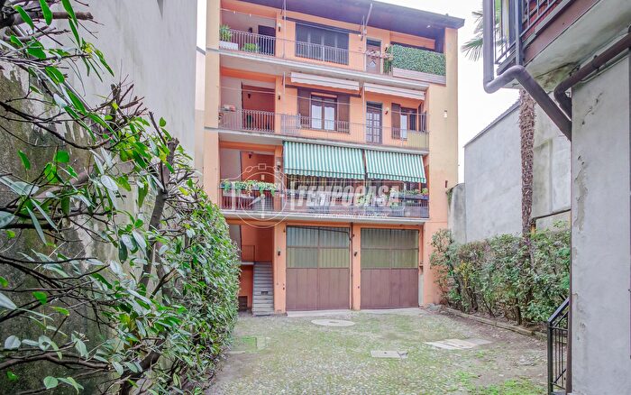 Appartamento trilocale in vendita in Corso Roma, Borgomanero