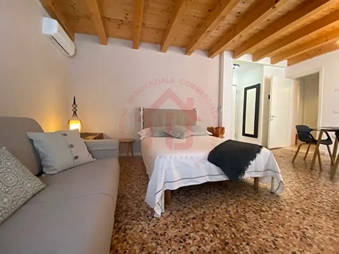 Appartamento monolocale in vendita in Vicolo Bonamigo, Bassano Del Grappa