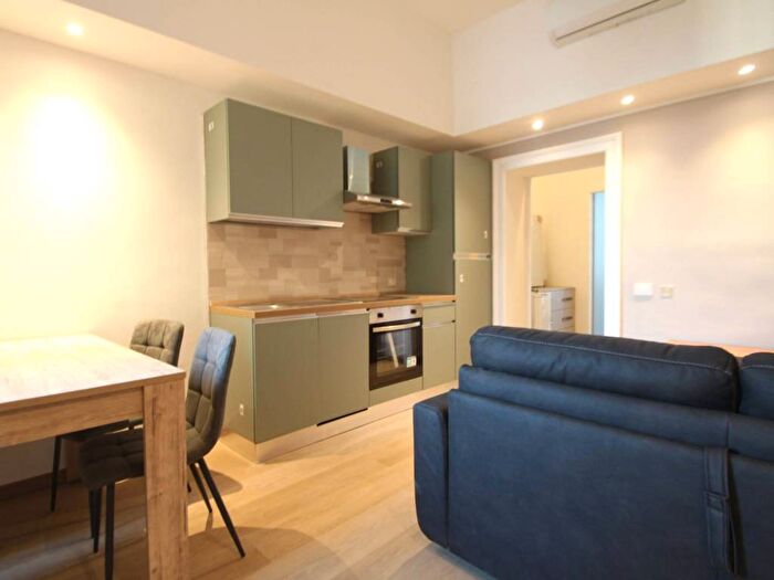 Appartamento bilocale in affitto in Via Giacomo Watt, Barona, Milano