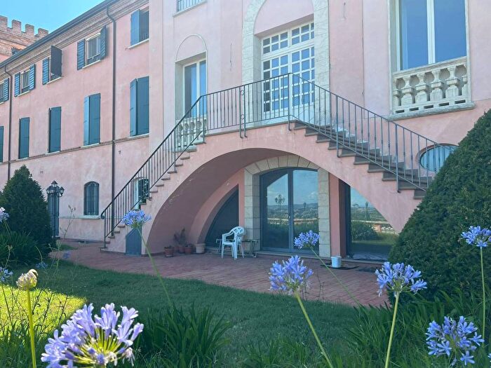 Appartamento con 6 locali in affitto in Colle di Covignano, Rimini