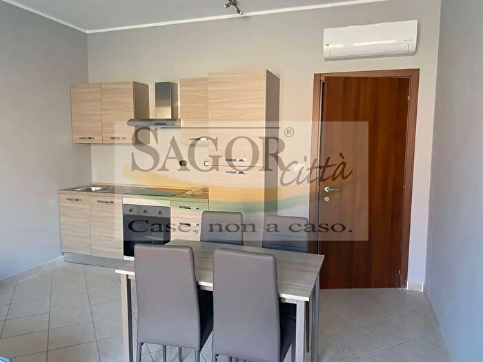 Appartamento monolocale in affitto in Via Martiri della Libertà, Osasco