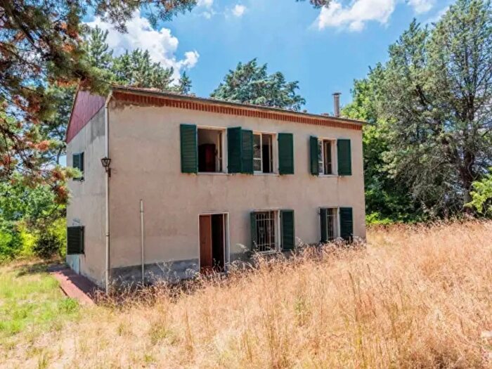 Casa con 6 locali in vendita in Strada Provinciale PitiglianoSanta Fiora, Sorano