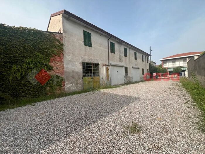 Casa con 8 locali in vendita in San Pierino, Bovolone