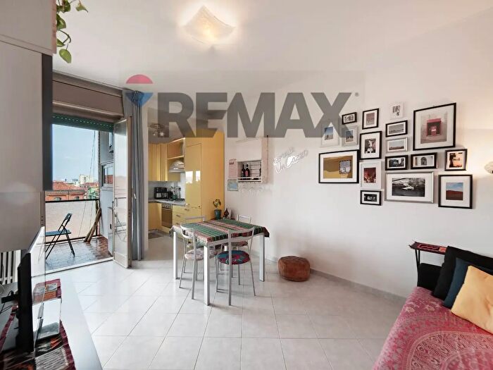 Appartamento trilocale in vendita in Via Madre Anna Eugenia Picco, Milano