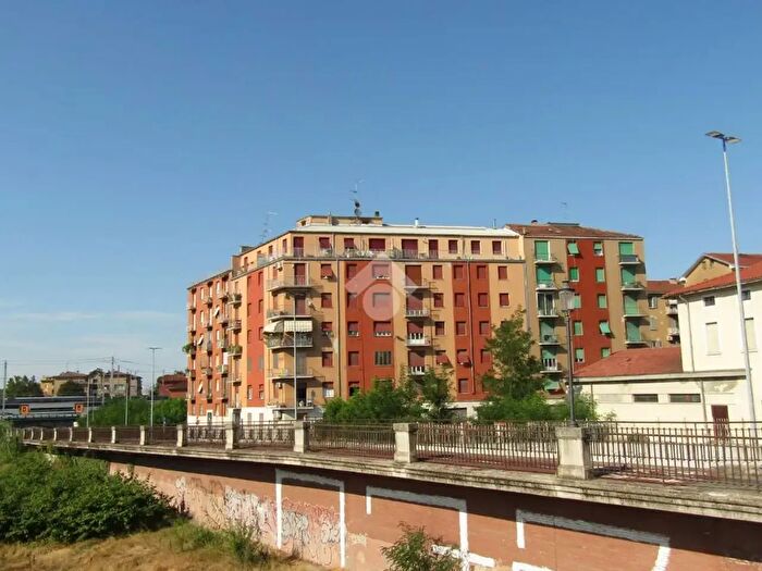 Appartamento trilocale in vendita in Via Antonio Cecchi, Parma