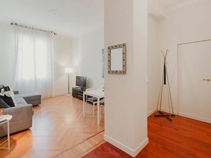 Appartamento trilocale in affitto in Via Alessandro Tadino, Buenos Aires, Milano