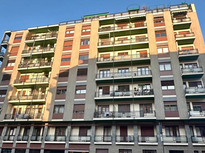 Appartamento trilocale in affitto in Via Romolo Gessi, Santa Rita, Torino