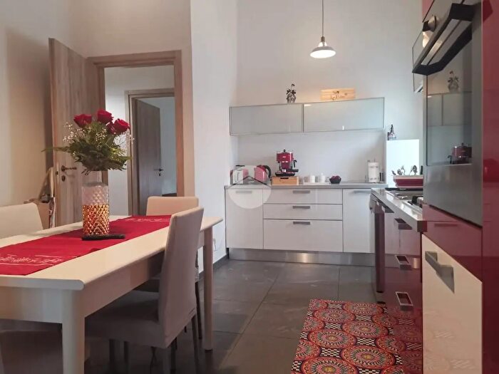 Appartamento trilocale in affitto in Via Cuneo, Cherasco