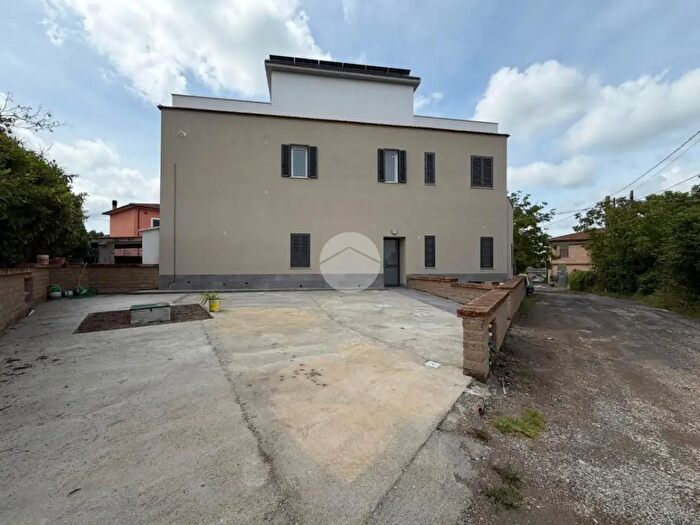 Appartamento bilocale in affitto in Via dei Piani, Nepi