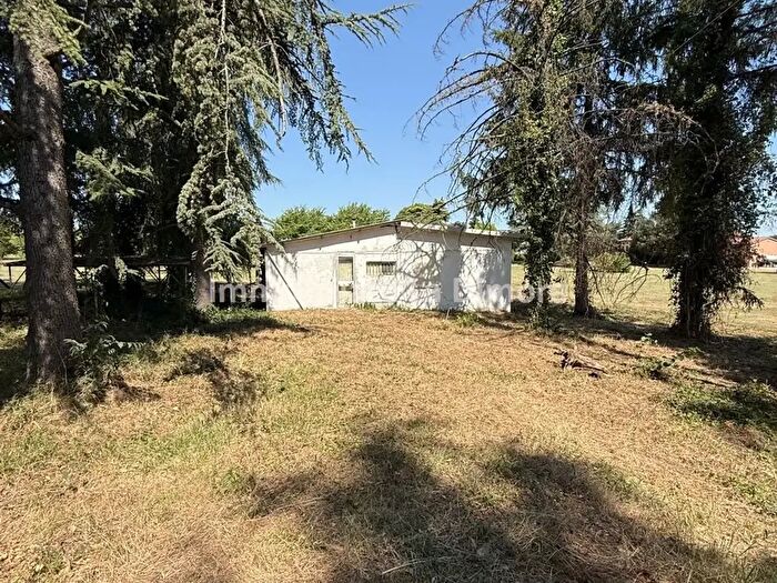 Casa con 5 locali in vendita in Imola