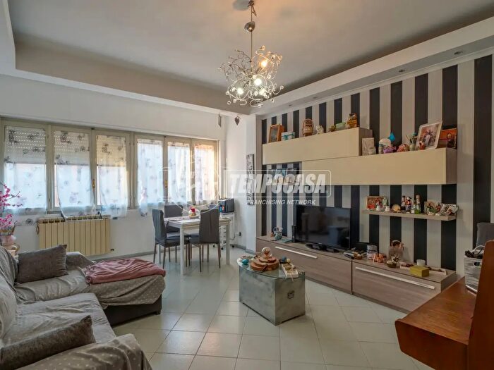 Appartamento trilocale in vendita in Via Anita Garibaldi, Piombino