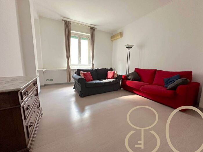 Appartamento bilocale in affitto in Alzaia Naviglio Pavese, Navigli Darsena, Milano