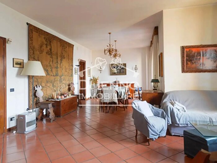 Casa con 10 locali in vendita in Comprensorio Colleromano, Riano