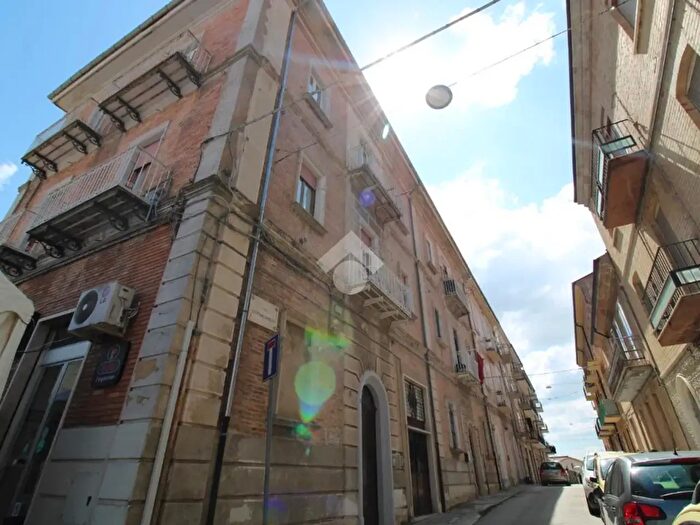 Appartamento con 6 locali in vendita in Via Santi Cosma E Damiano, Campobasso
