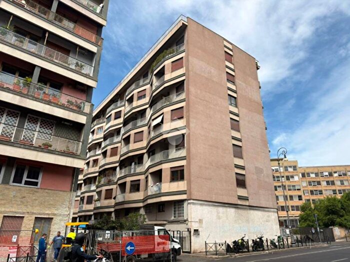 Appartamento trilocale in affitto in Via dei laterani, San Giovanni, Roma